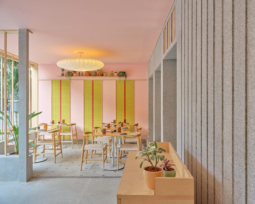 lucky-chan-restaurant-maia-design-studio_dezeen_2364_col_1-852x682